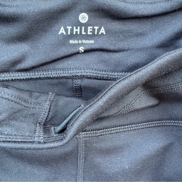 Athleta NWT Women's Dot Be Free Tight Black Polka Dot Leggings Size Small - Picture 8 of 9